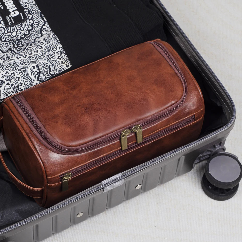 Three-Layer Hanging Toiletry Bag with Water-Repellent Finish