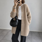 Veloire – Elegant Knit Cardigan